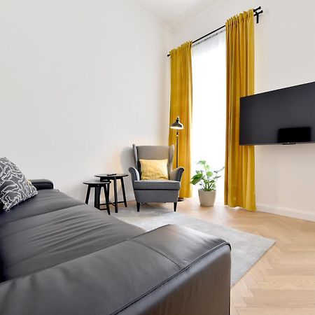 Apartman S Balkonom Trenčín Eksteriør bilde