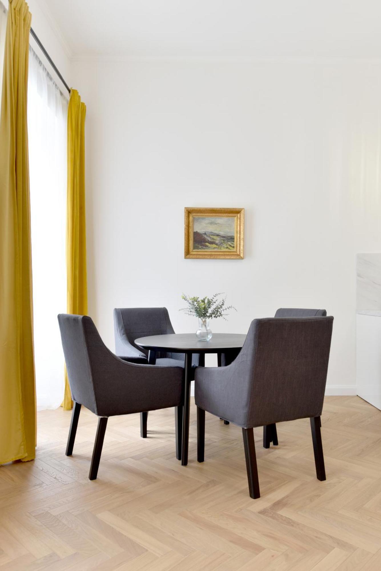 Apartman S Balkonom Trenčín Eksteriør bilde