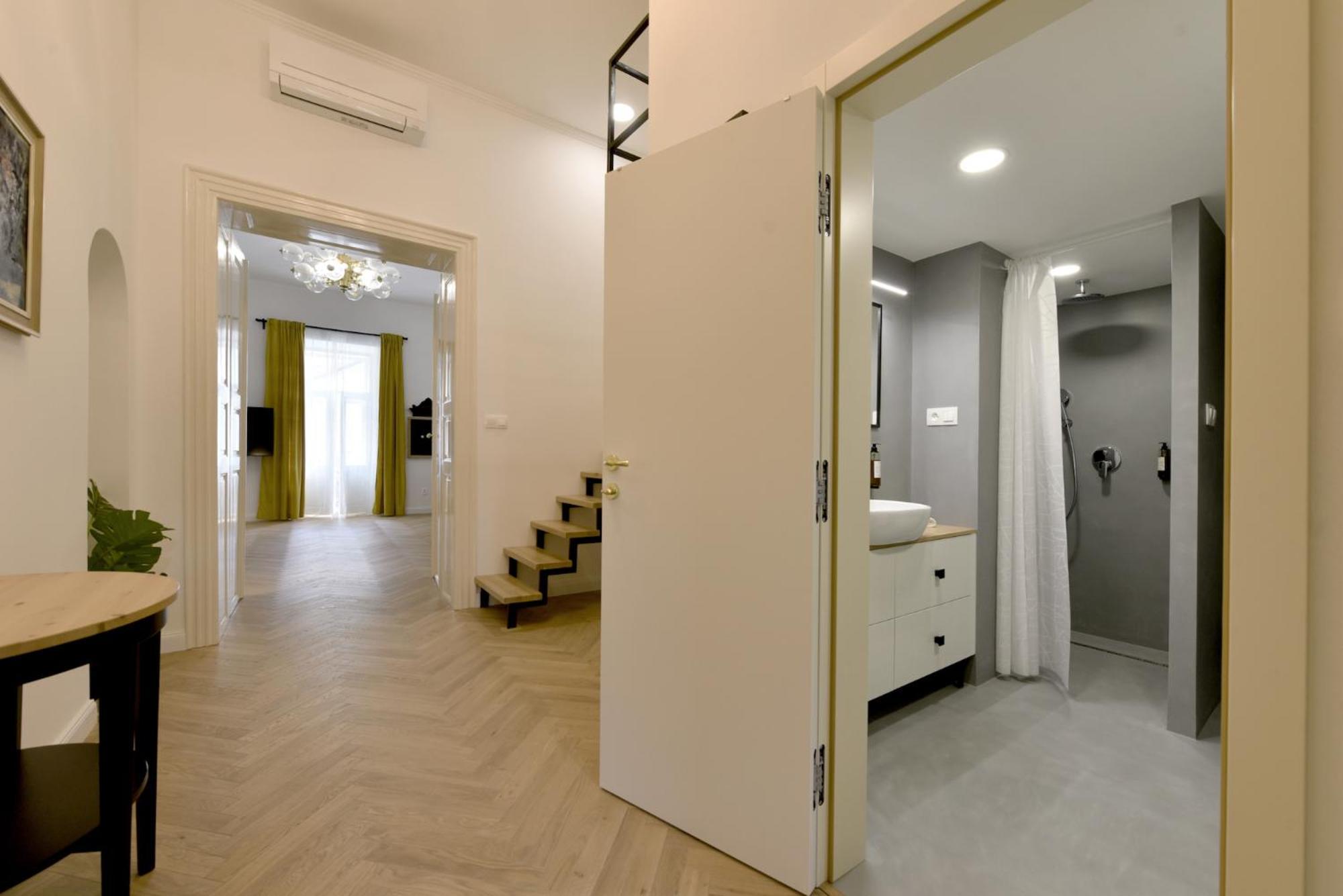 Apartman S Balkonom Trenčín Eksteriør bilde